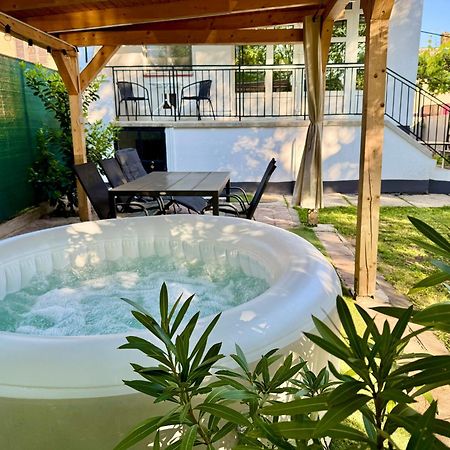 Sparkling Time Apartman Villa Hajdúszoboszló Eksteriør bilde