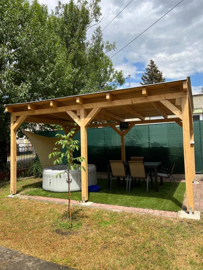 Sparkling Time Apartman Villa Hajdúszoboszló Eksteriør bilde