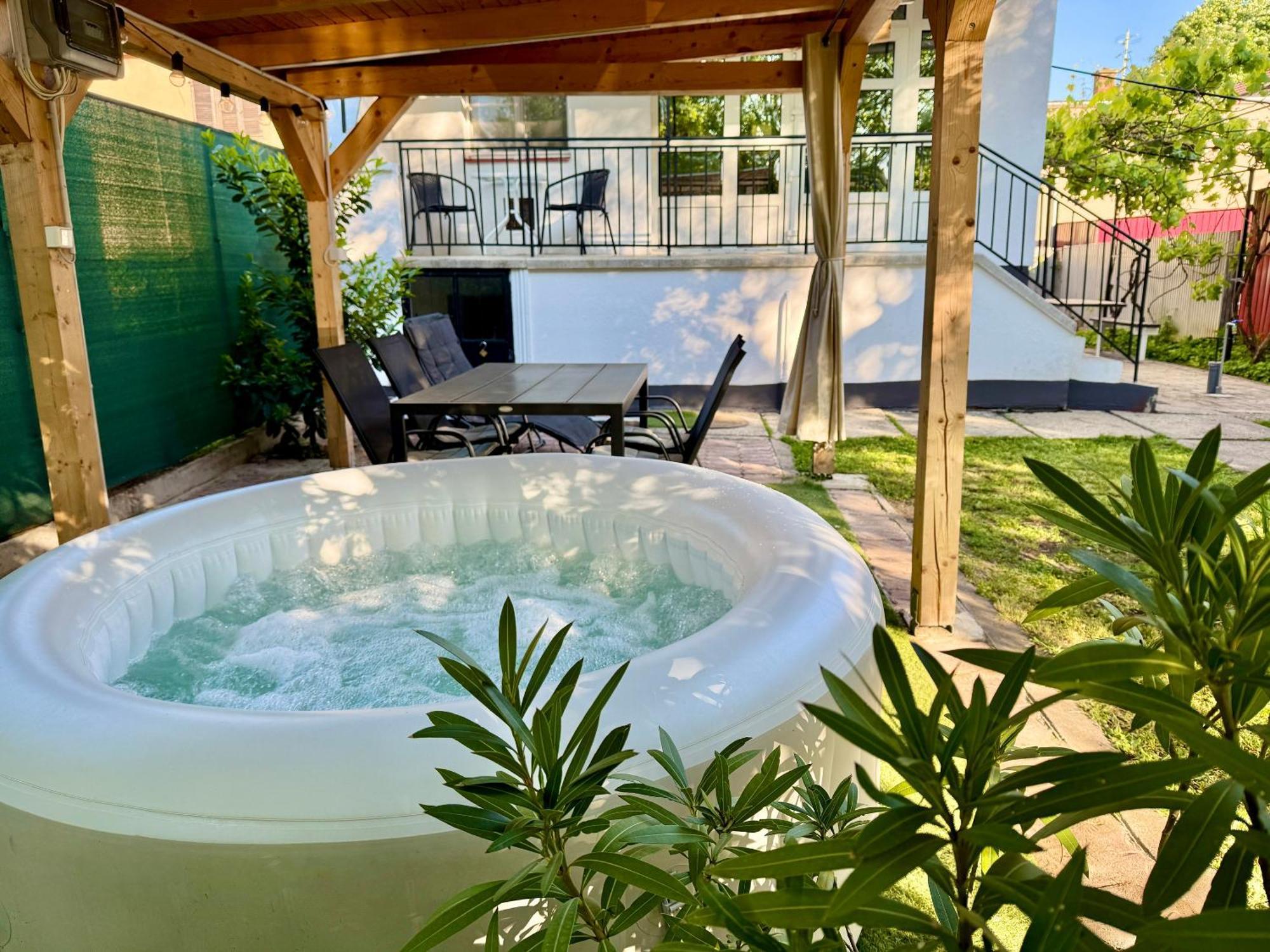 Sparkling Time Apartman Villa Hajdúszoboszló Eksteriør bilde